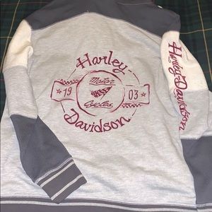 Ladies NWT Harley Davidson 1W Sweatshirt